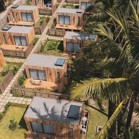 Lalagalu - Beachfront Ecocabins Diani Beach Dış mekan fotoğraf