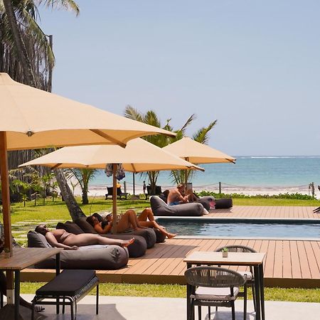 Lalagalu - Beachfront Ecocabins Diani Beach Dış mekan fotoğraf