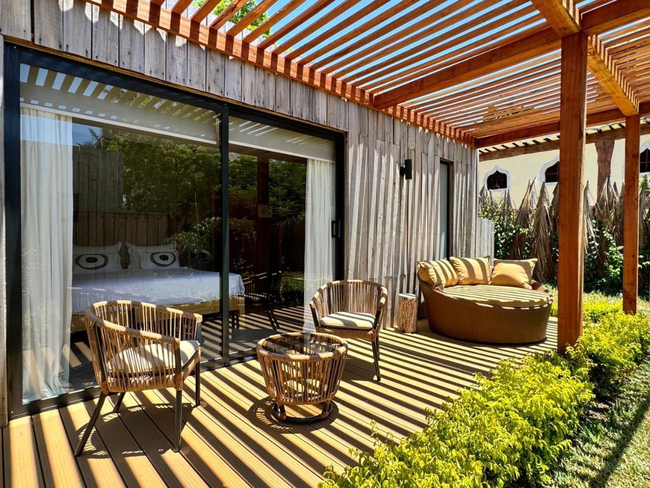 Lalagalu - Beachfront Ecocabins Diani Beach Dış mekan fotoğraf