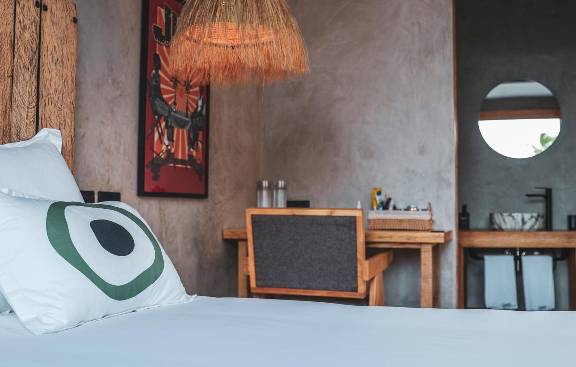 Lalagalu - Beachfront Ecocabins Diani Beach Dış mekan fotoğraf