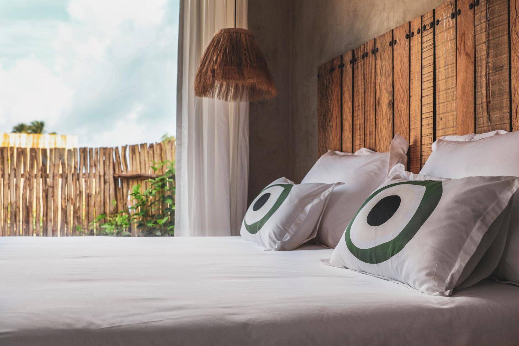 Lalagalu - Beachfront Ecocabins Diani Beach Dış mekan fotoğraf
