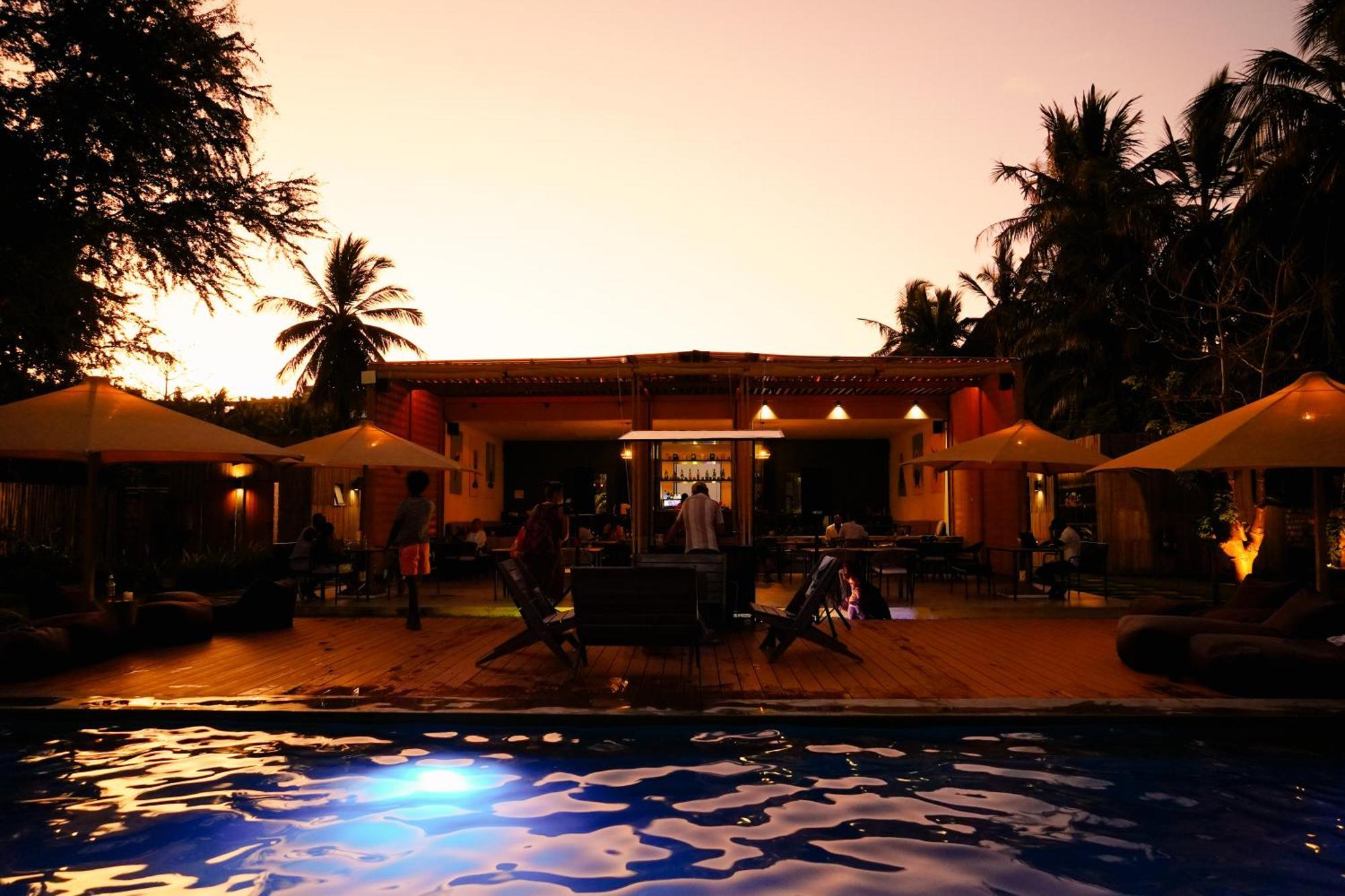 Lalagalu - Beachfront Ecocabins Diani Beach Dış mekan fotoğraf