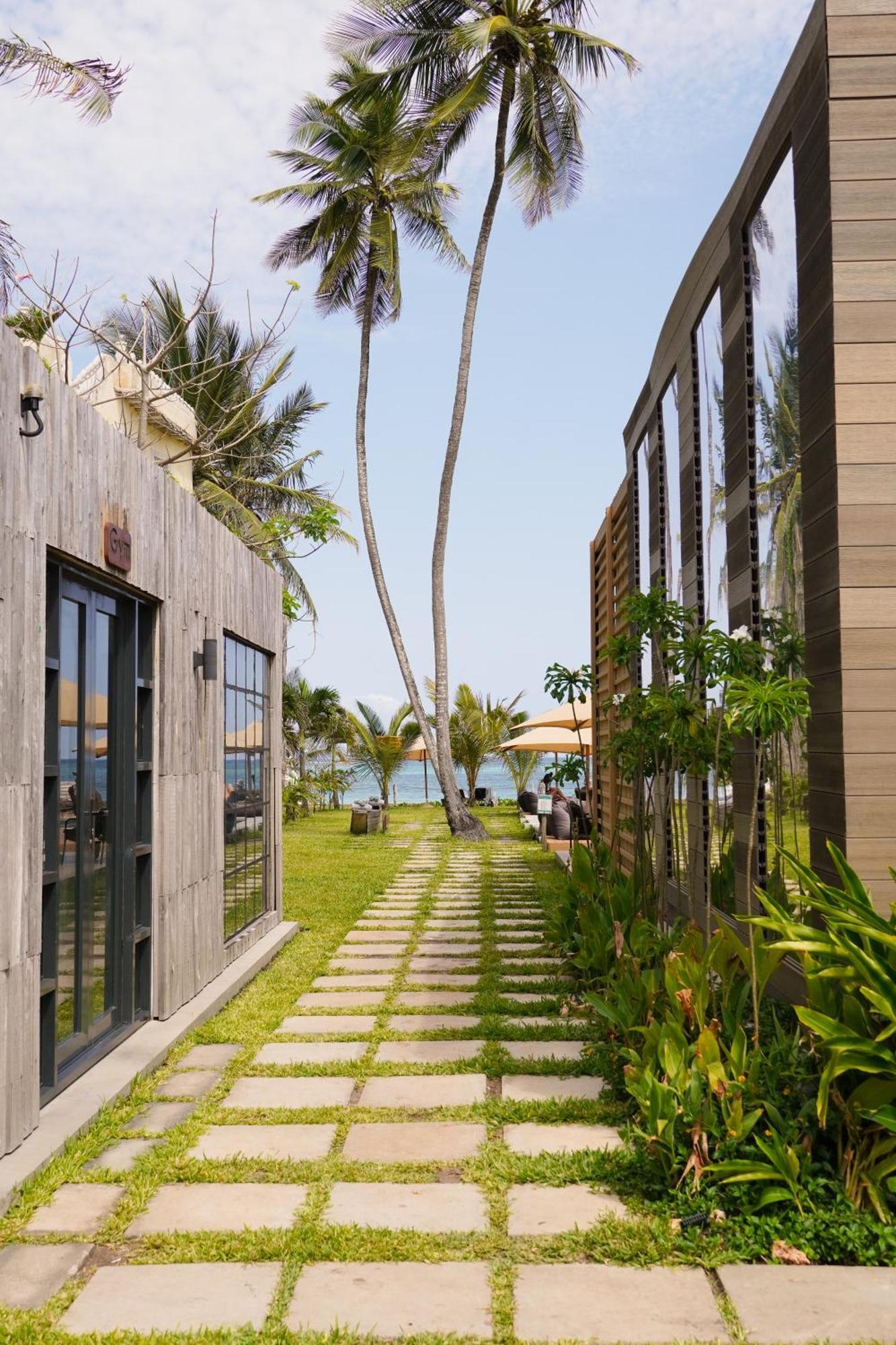 Lalagalu - Beachfront Ecocabins Diani Beach Dış mekan fotoğraf